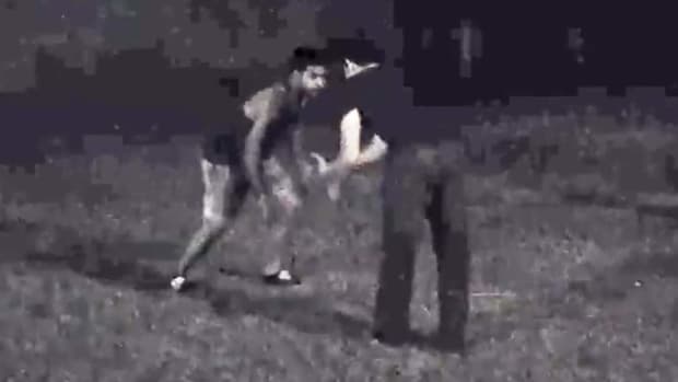 24-year-old wrestler challenges 47-year-old BJJ black belt in the park