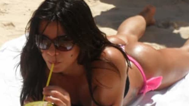 UFC fighter Claudia Gadelha's hottest moments