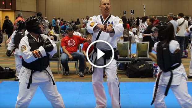 The first armless Taekwondo black belt