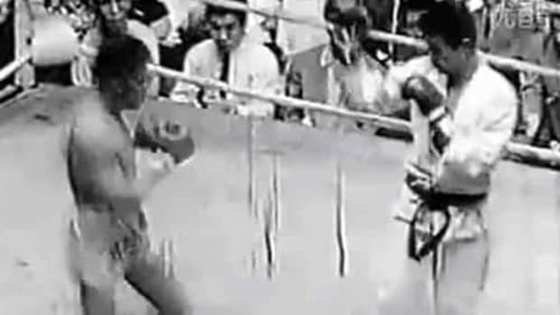 Kyokushin vs Muay Thai in 1964, one of them leaves on a stretcher