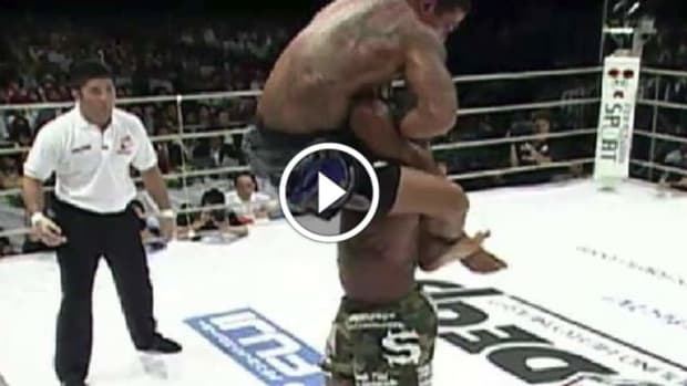 5 CRAZIEST things that happened during an MMA fight