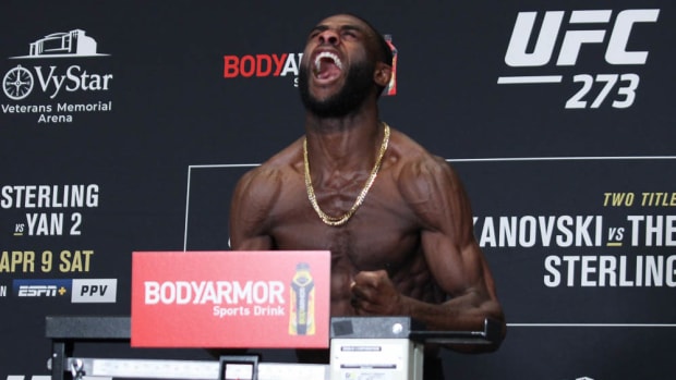 aljamain-sterling-ufc-273-official-weigh-ins