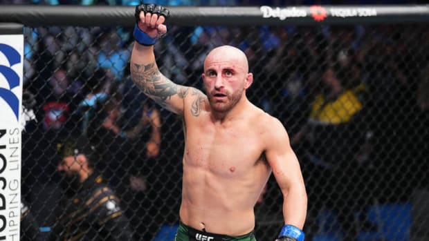 alexander-volkanovski