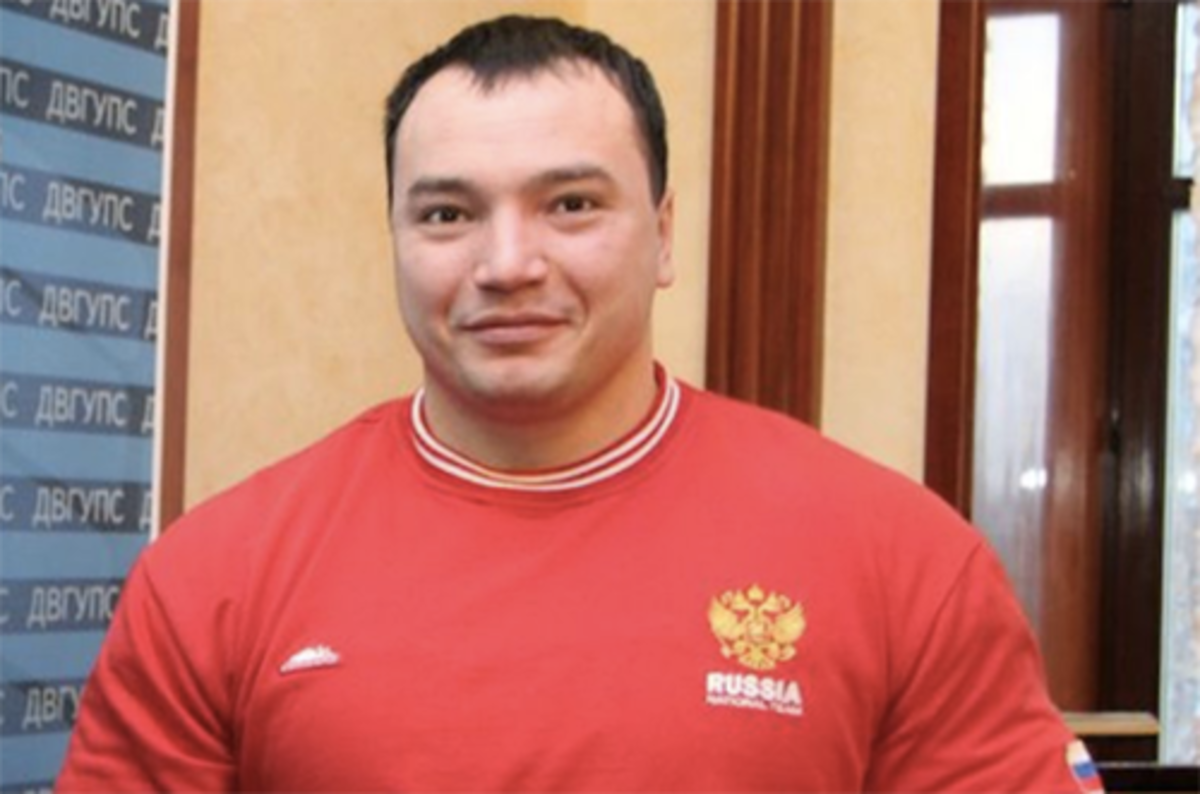 Russian national champion powerlifter Andrey Drachev