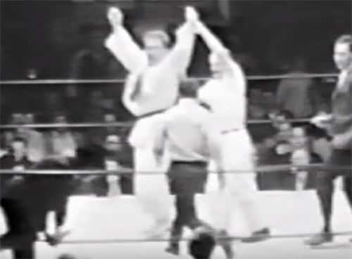 Gene Lebell in Boxing vs Judo fight in 1963