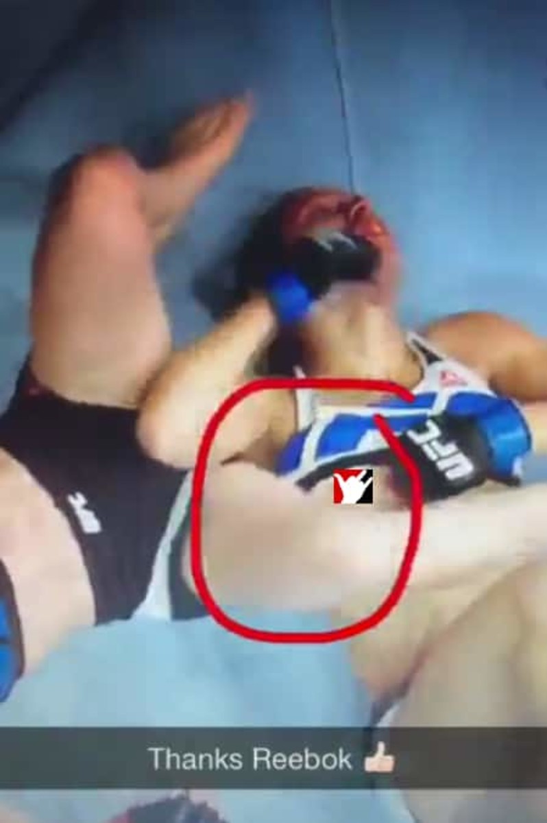 Top 10 MMA wardrobe malfunctions and mistakes - MMA Underground