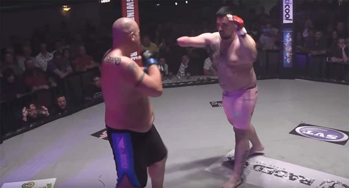 One-armed man tries to defy odds in MMA fight – ends in nasty KO