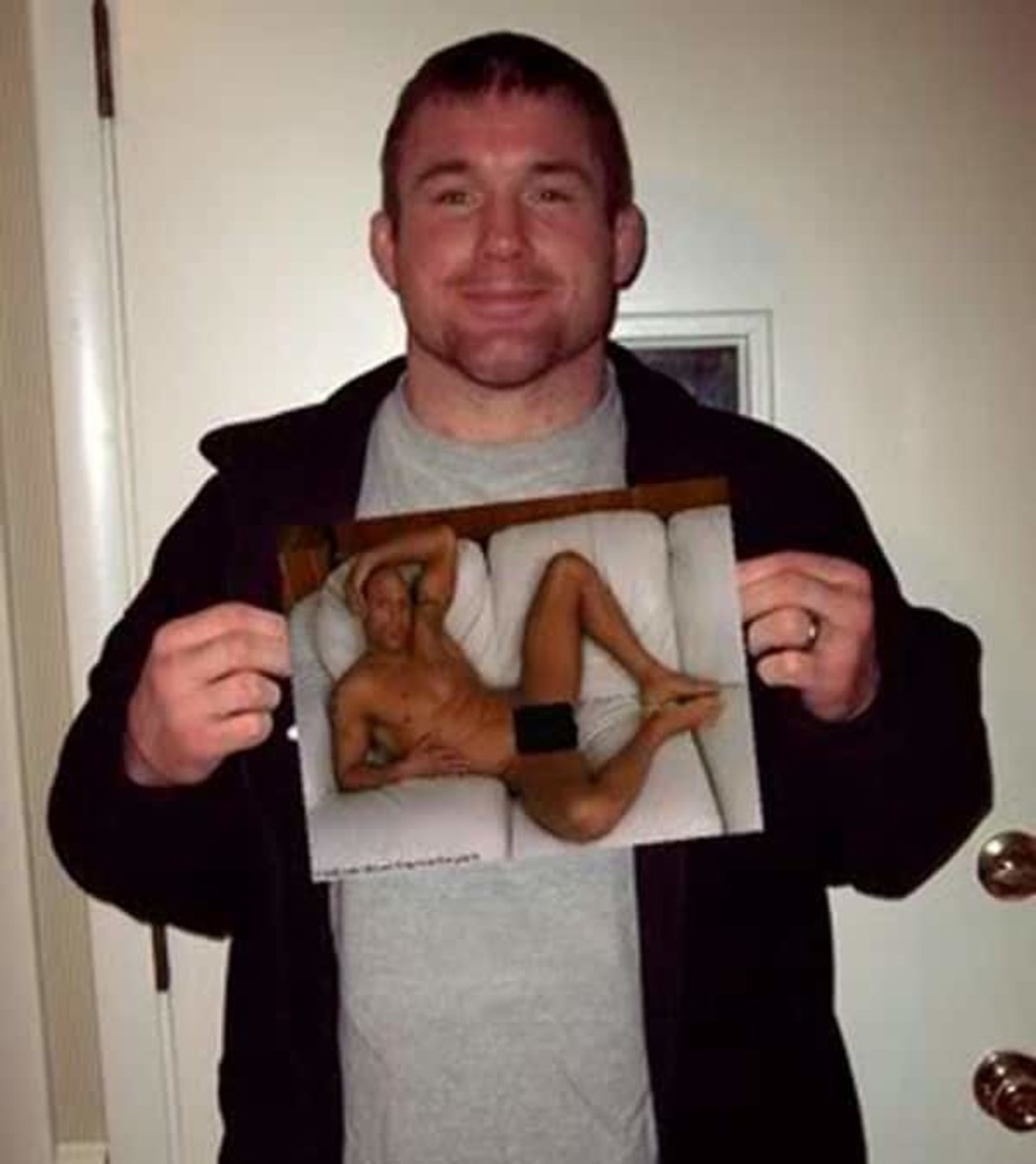 frank trigg nude.