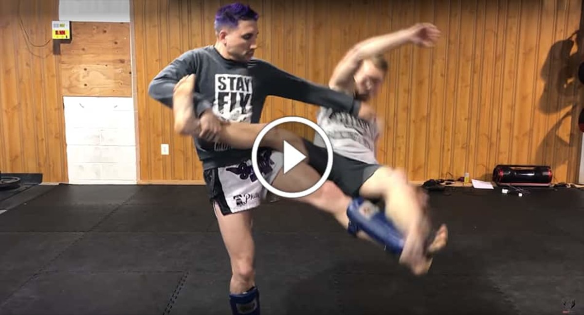 5 VERY cool Muay Thai sweeps you should know