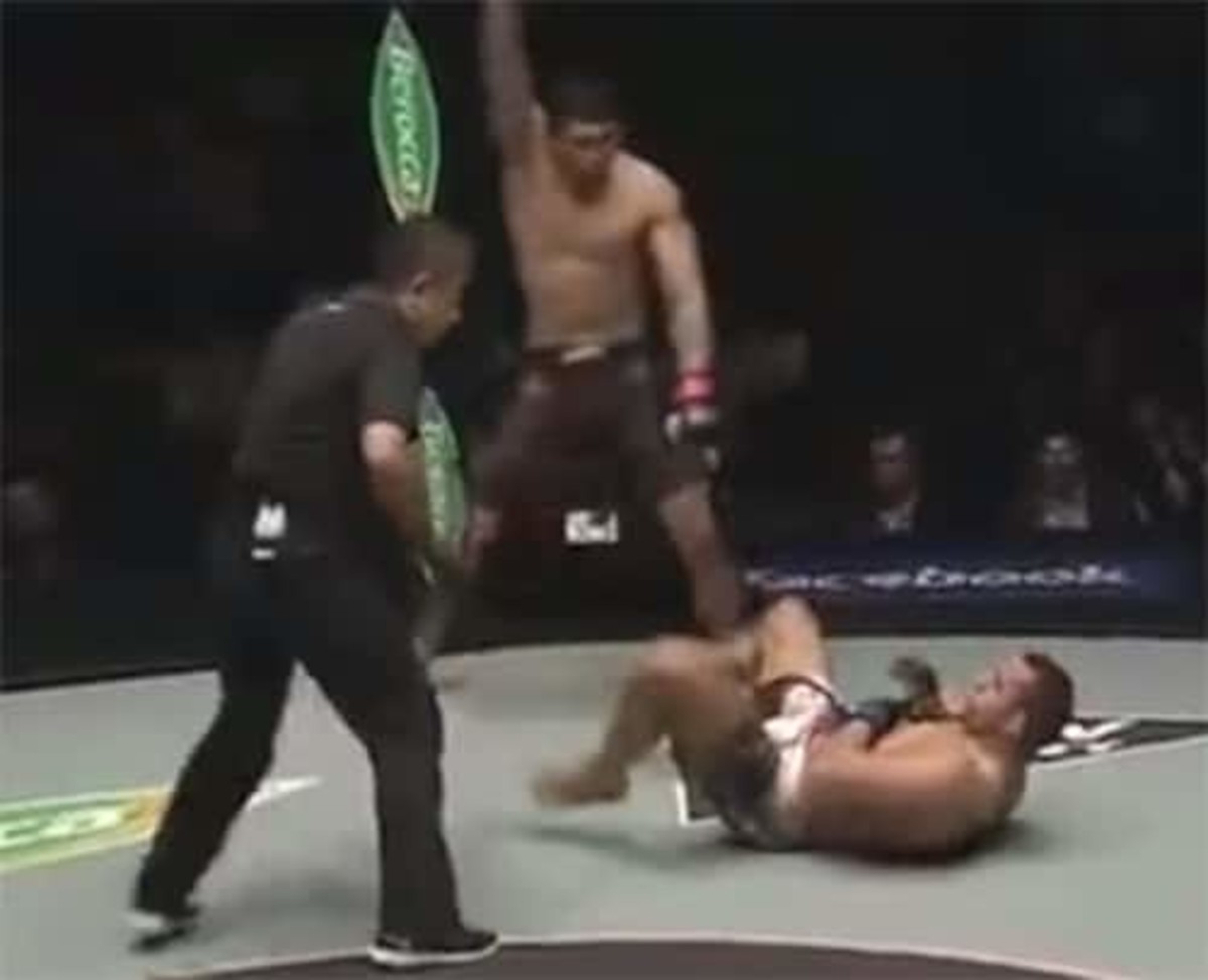 The most brutal flying knee KO’s you've probably never seen