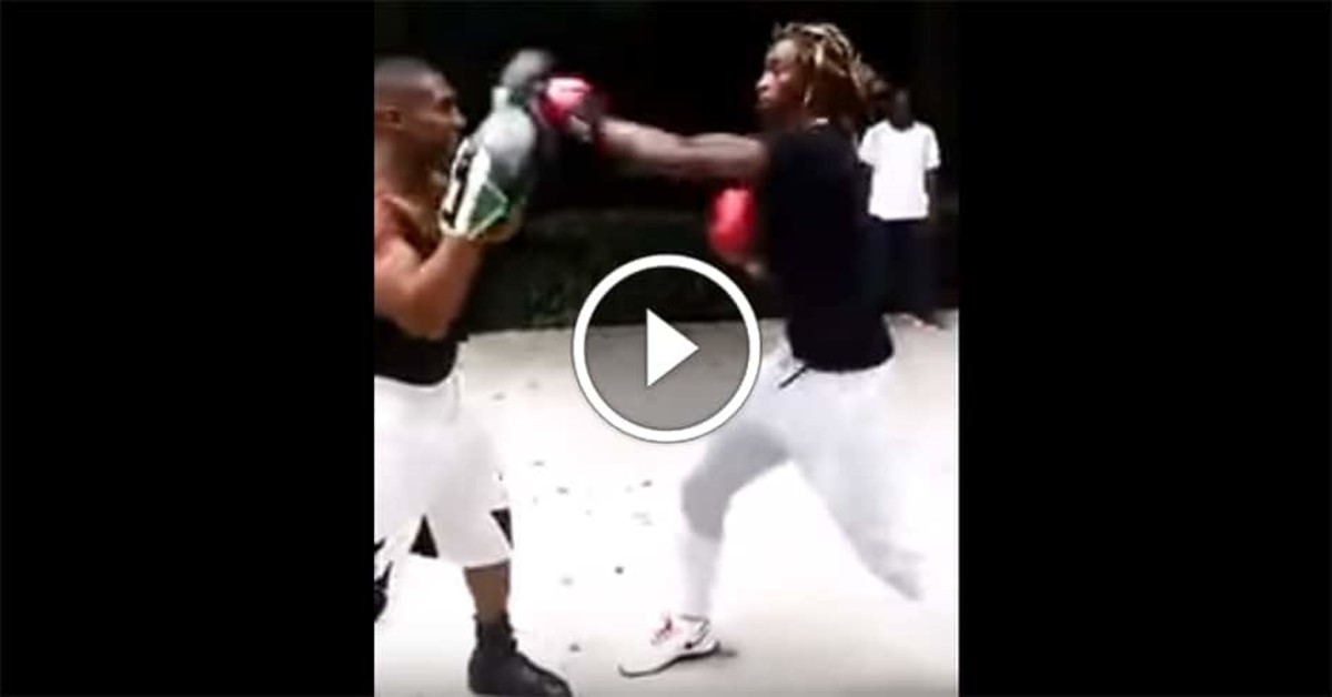 Rapper Young Thug shows off his 'boxing skills'