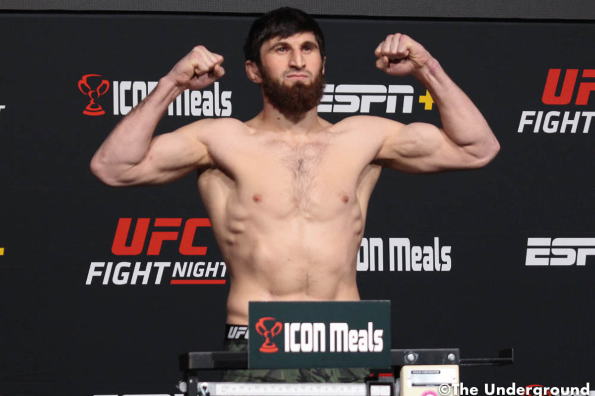 magomed-ankalaev-ufc-fight-night-203-official-weigh-ins