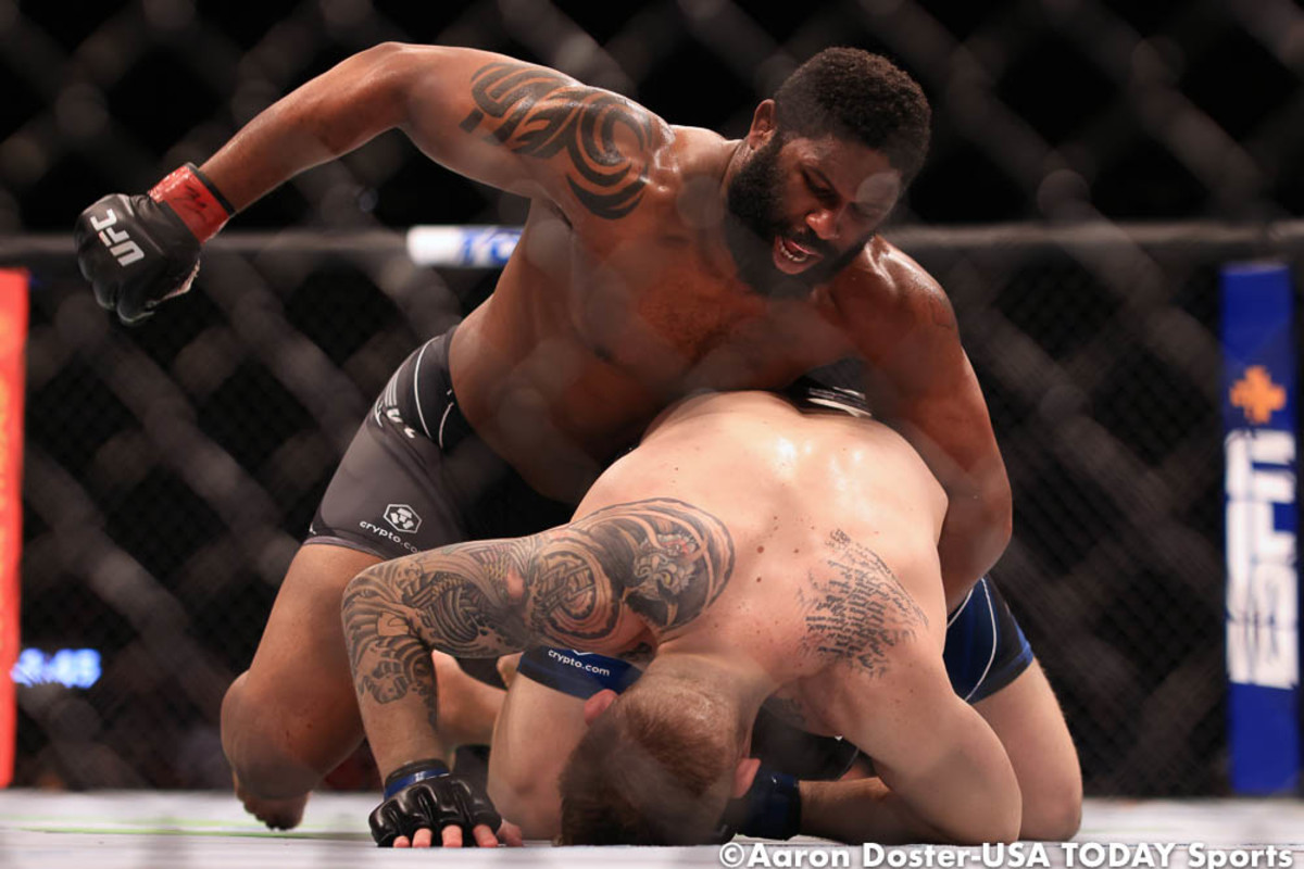 UFC on ESPN 33 results: Curtis Blaydes stops Chris Daukaus, calls for