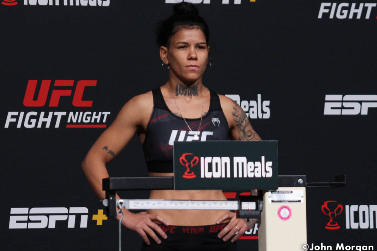 denise-gomes-ufc-fight-night-210-official-weigh-ins