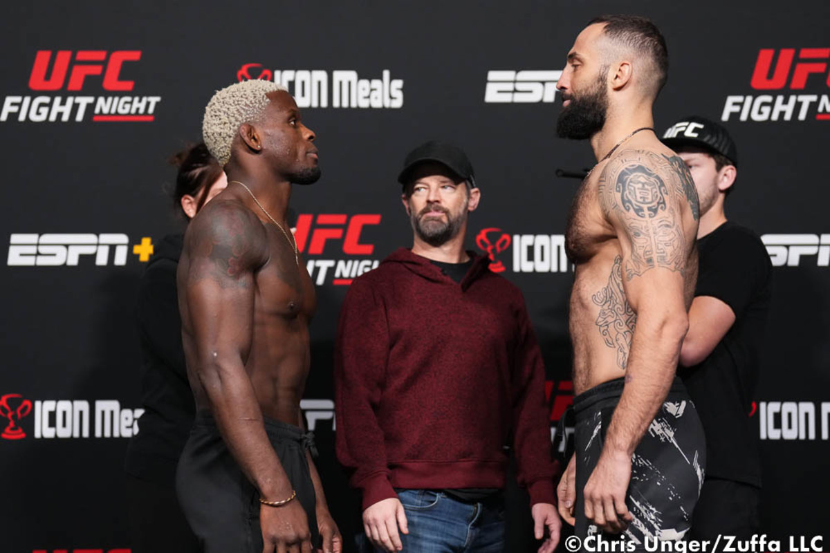phil-hawes-roman-dolidze-ufc-fight-night-213-official-weigh-ins
