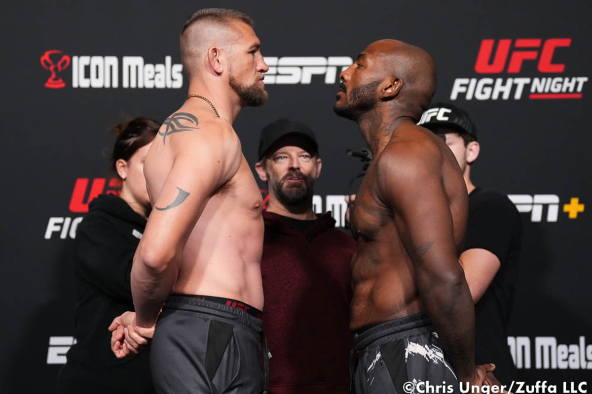 dustin-jacoby-khalil-rountree-jr-ufc-fight-night-213-official-weigh-ins