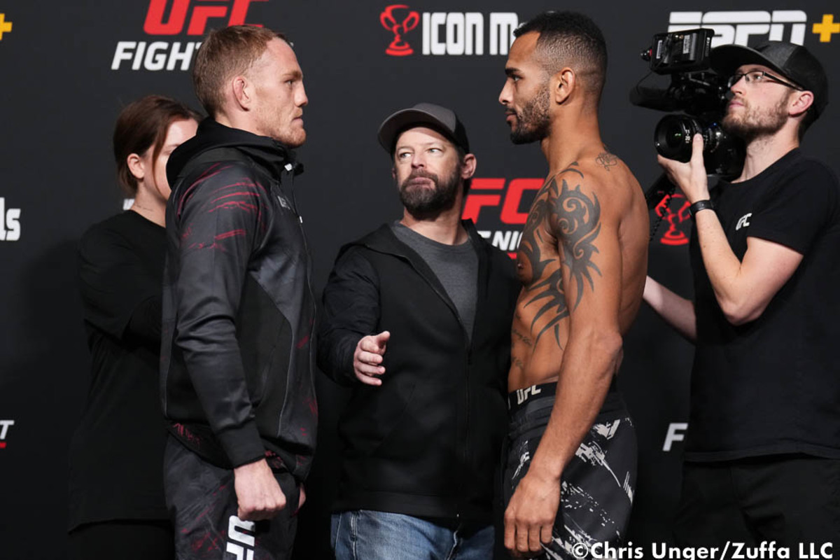 jack-della-maddalena-danny-roberts-ufc-fight-night-215-official-weigh-ins